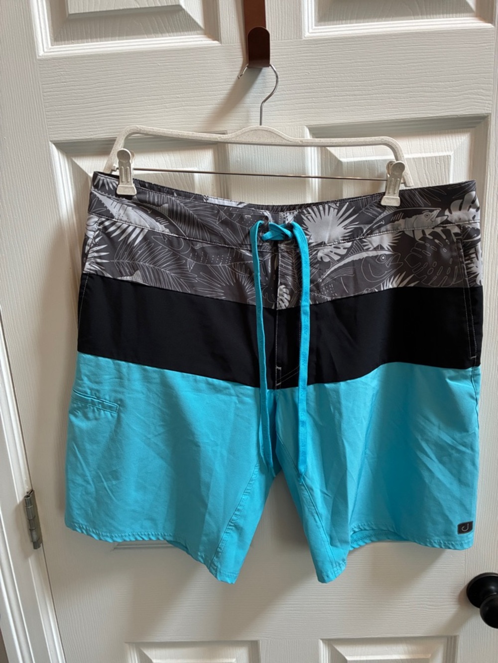Avid Men's Teal and Black Swim Board Shorts w/ Gray Patterned Waist 36